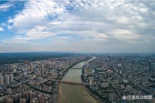 徐根宝迎80岁生日，张琳芃携一家来到基地看望恩师